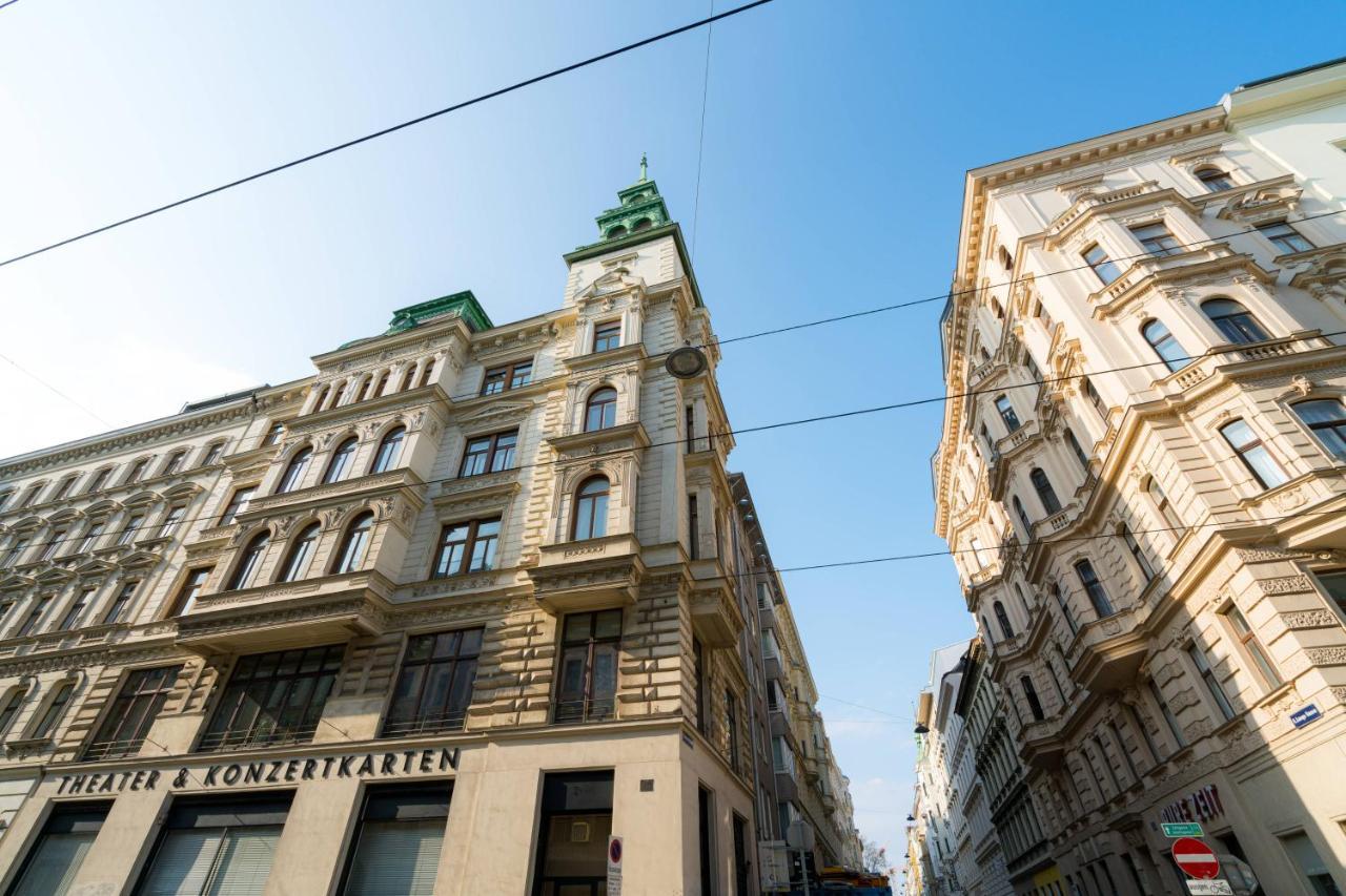 Vienna Residence, Volkstheater - Parliament Bagian luar foto